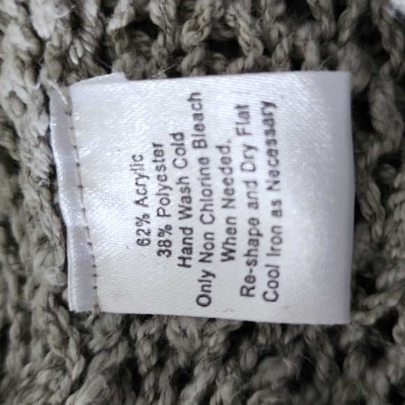 Windi River Sweater - Picture 9 of 9